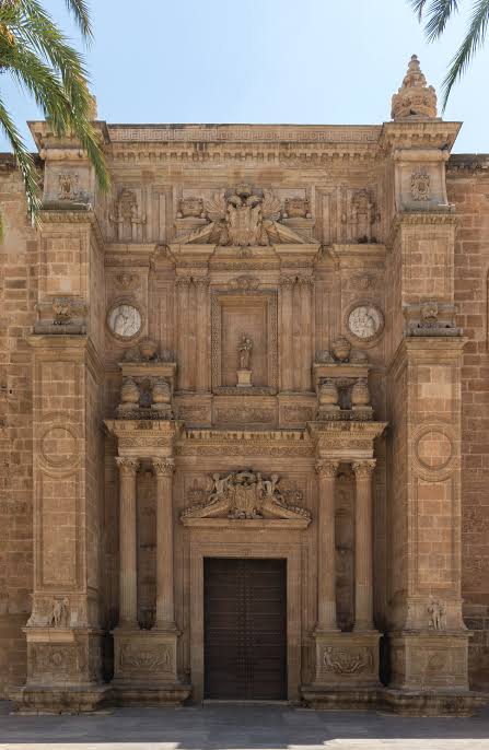 Portada de la Catedral de Almería